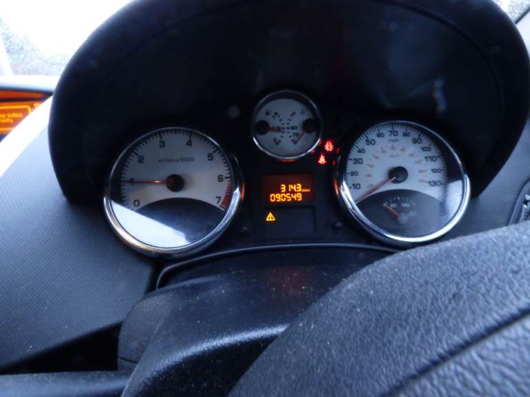 Peugeot 207cc 1600 petrol spares / repair