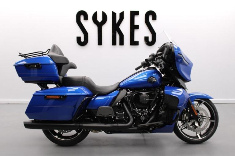 NEW 2025 Harley-Davidson FLHXU Touring Street Glide Ultra in Blue Burst & Black