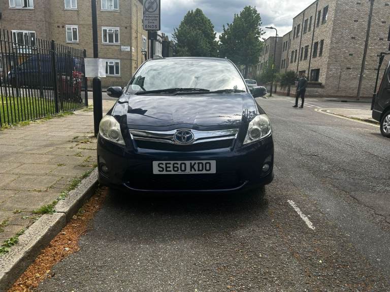 Toyota, AURIS, Hatchback, 2010, Semi-Auto, 1798 (cc), 5 doors