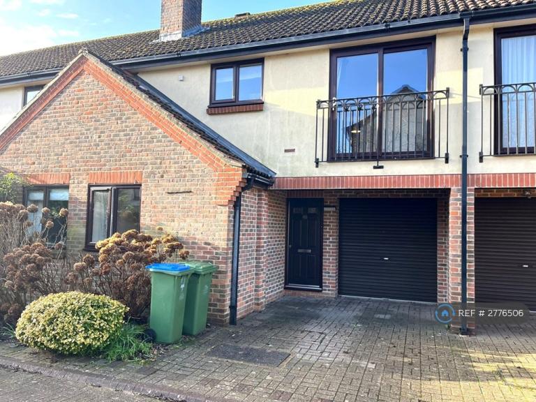 2 bedroom house in Mayfair Gardens, Southampton, SO15 (2 bed) (#2776506)