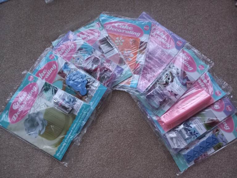 Cake Decorating equipment all new still wrapped 