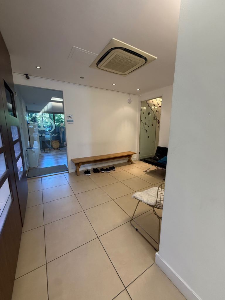 Therapy Room to Rent in Putney SW15 – Bills Included
