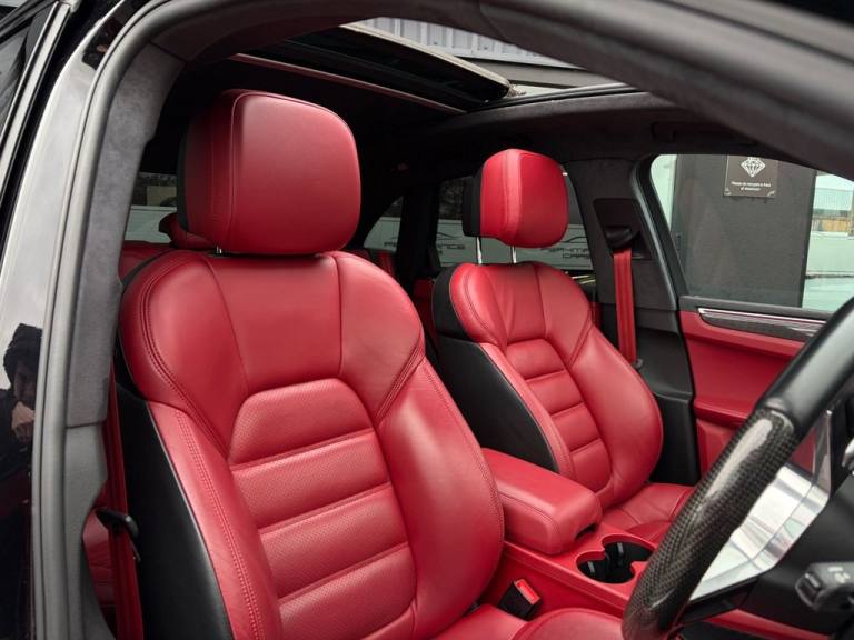 2017 67 PORSCHE MACAN 3.6T V6 TURBO SUV 5DR PETROL PDK 4WD EURO 6 (S/S) (400 PS)