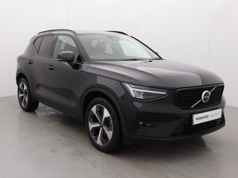 VOLVO XC40 2.0 B4P Ultimate Dark 5dr Auto