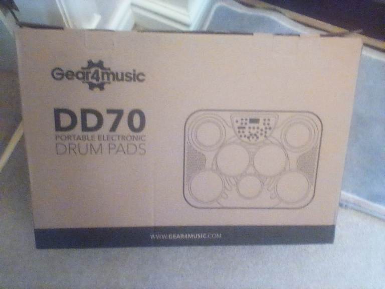 Portable electronic drum pads