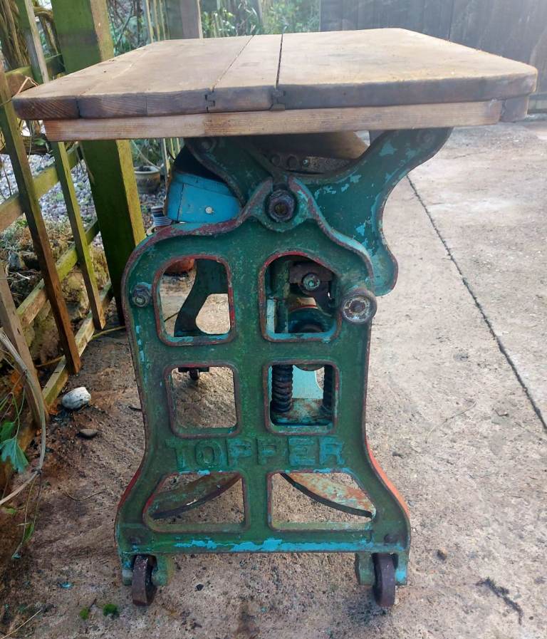 Antique mangle