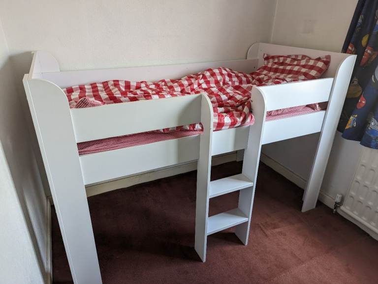 Kids Cabin bed 
