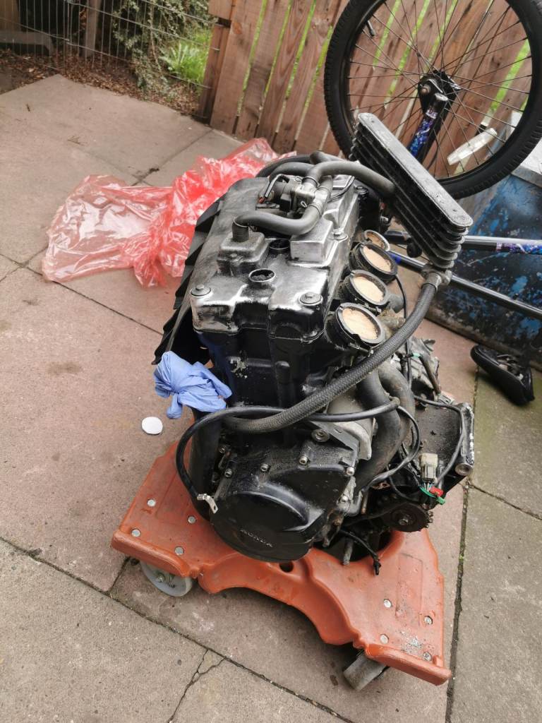 honda cb 1100 sf honda x11 naked Blackbird complete engine, loom and clocks. 