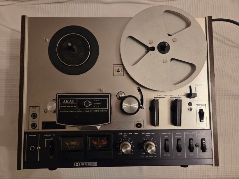 AKAI  4000DB  Reel-To-Reel Tape Recorder.