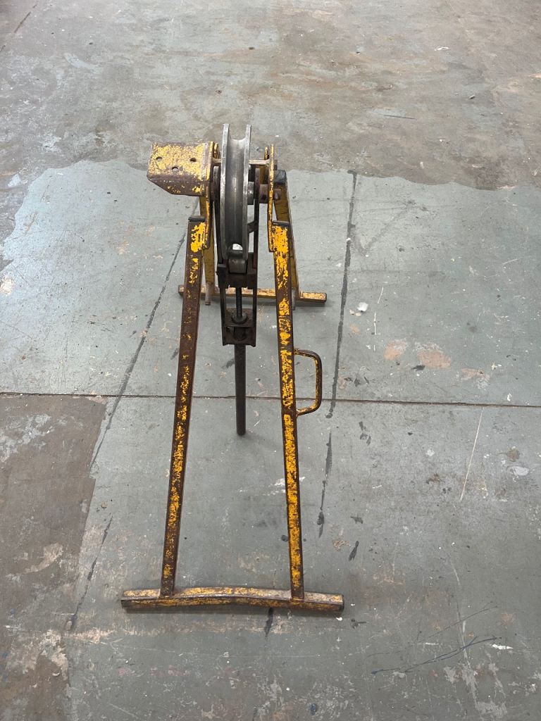 Sturdy Metal Pipe Bender – Good Working Order