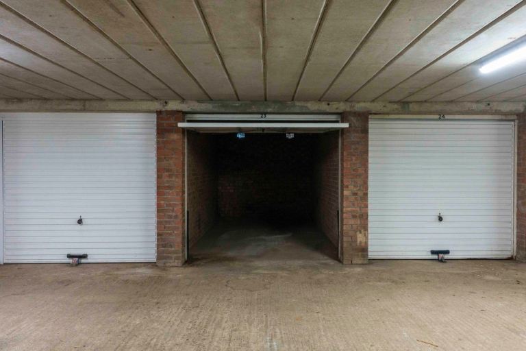 Lock-up garage in Ealing Broadway