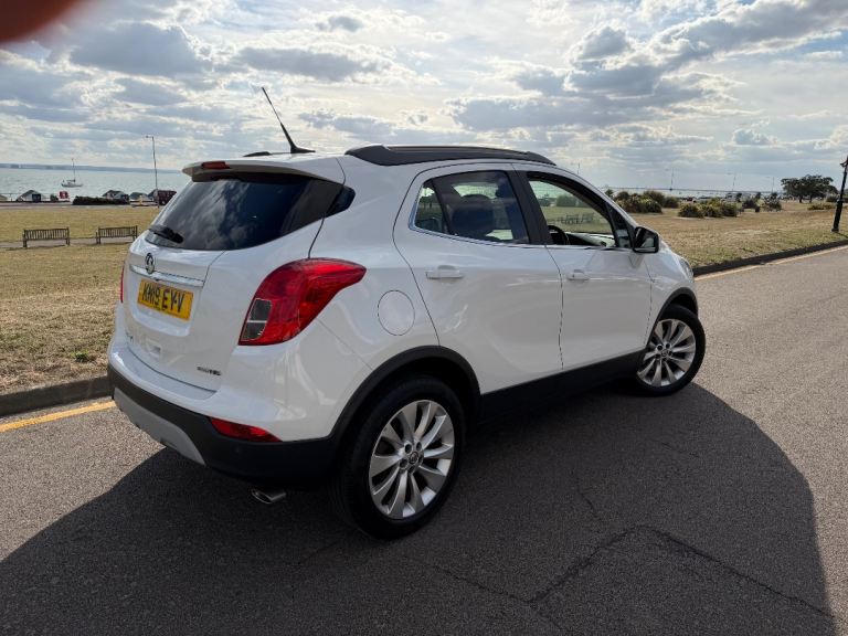 VAUXHALL MOKKA X Elite FSH TOP SPEC Hatchback, 2019, Manual, 1364 (cc), 5 doors