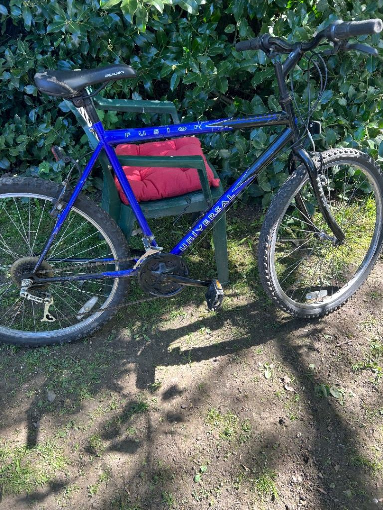 Universal Fusion men’s mountain bike 