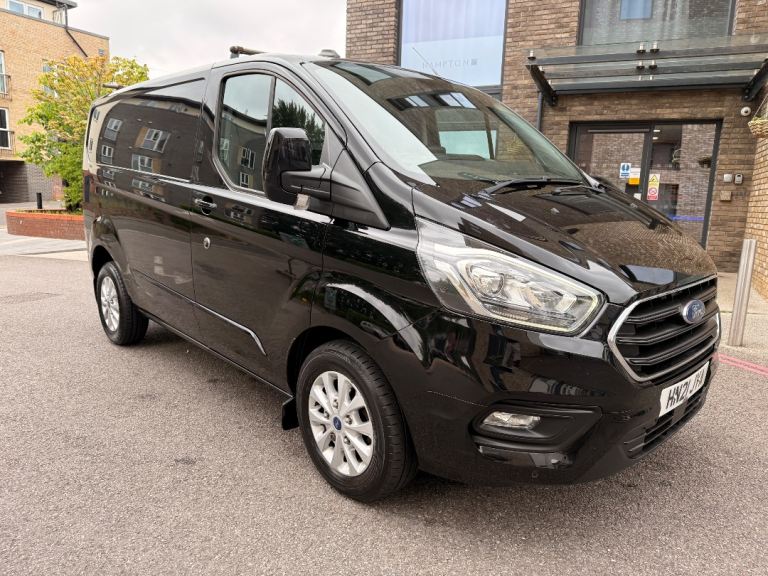 FORD TRANSIT CUSTOM LIMITED, NO VAT, WETBELT DONE, HDD SCREEN
