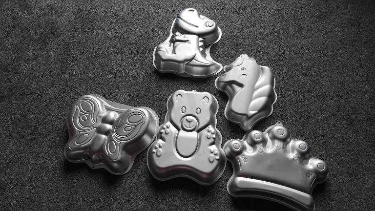 Large Novelty Aluminium Cake Tins x 5 - 10 " approx 