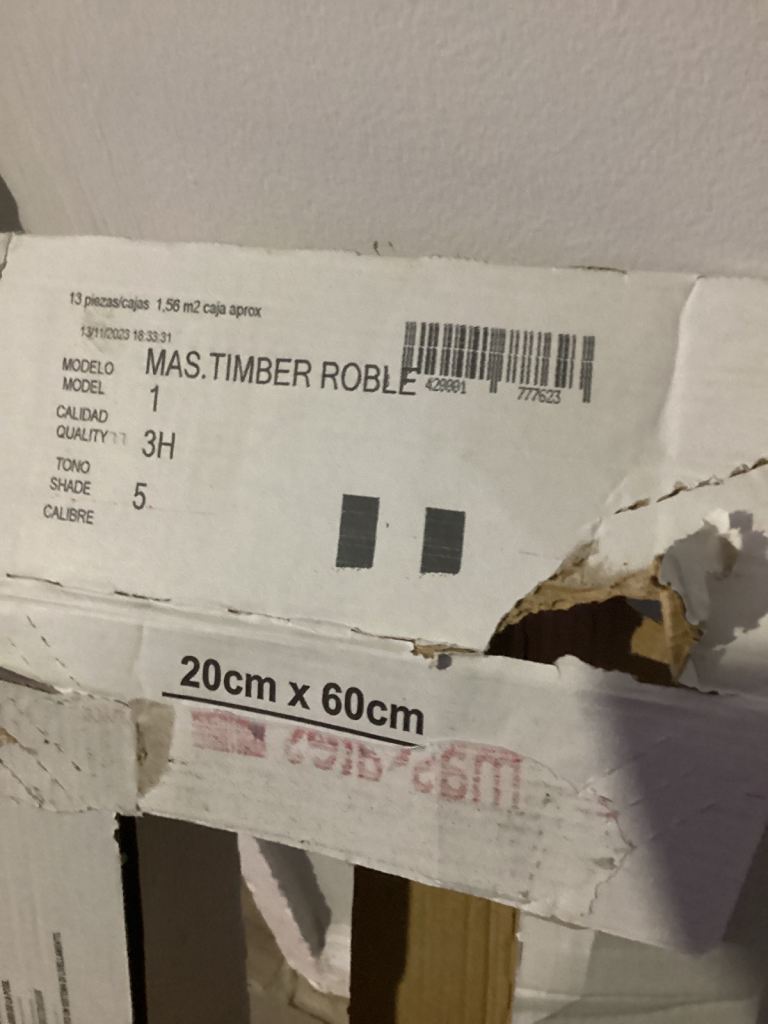 Timber roble porcelain floor tile 