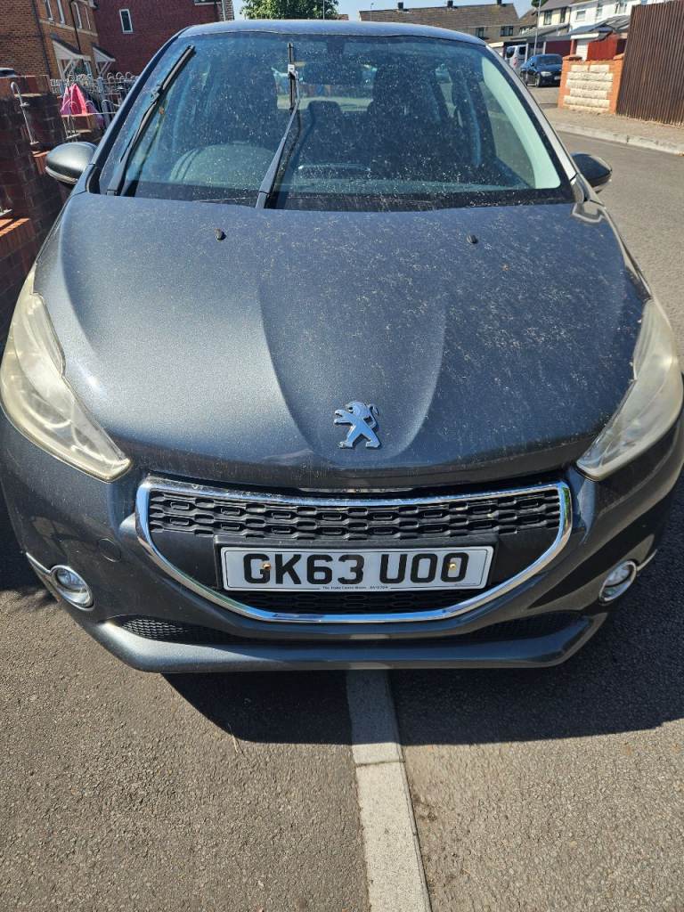 Peugeot, 208, Hatchback, 2013, Manual, 1199 (cc), 5 doors