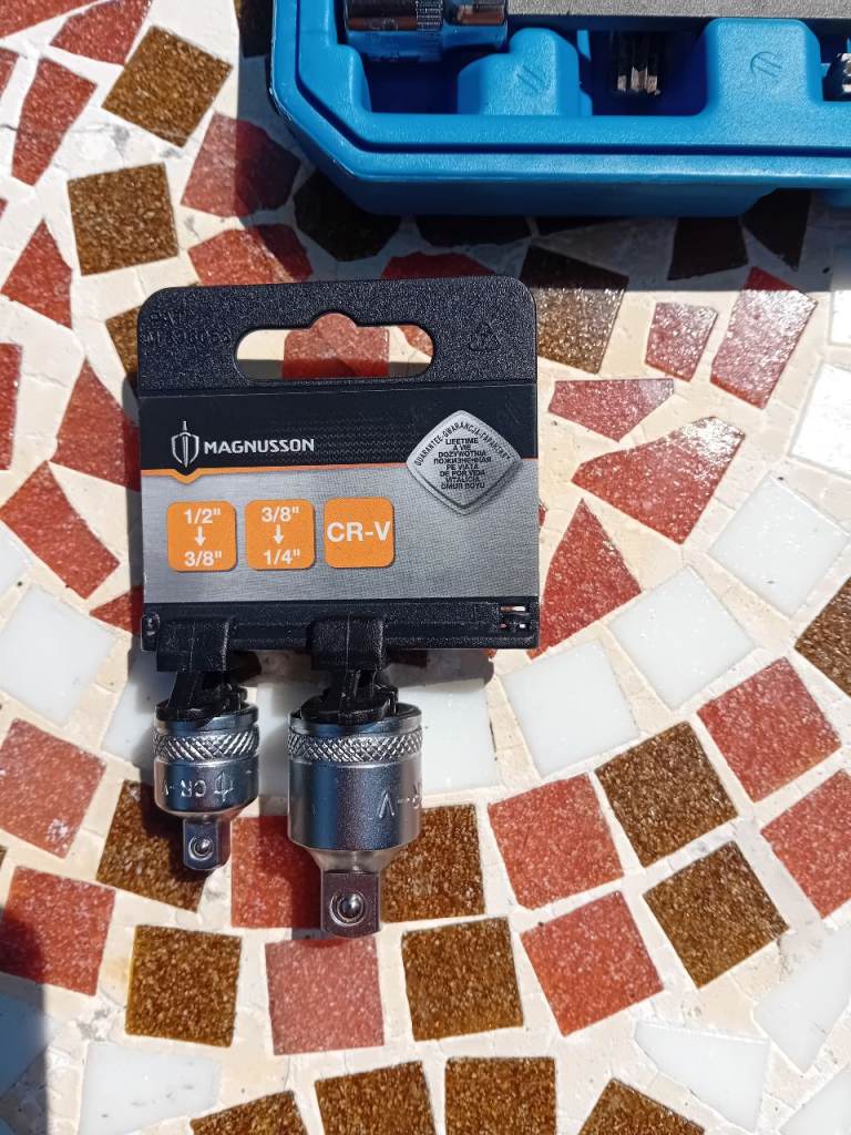 3/8 drive allen and spline keys plus 3/8 to 1/4 drive covertrrs