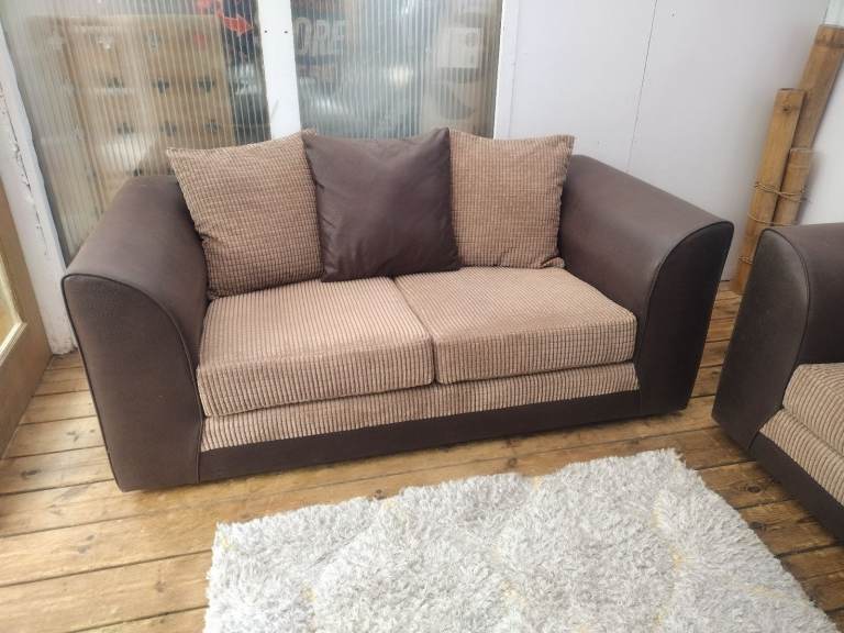 B&Q "Chicago" 2 and 3 seaters sofa set in brown and beige-excellent condition