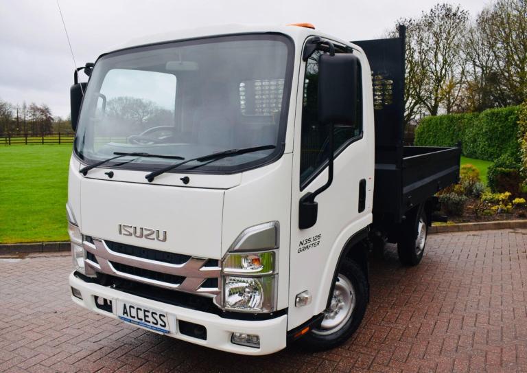 2023 Isuzu N35 Chassis Cab SE Easyshift CHASSIS CAB DIESEL Automatic