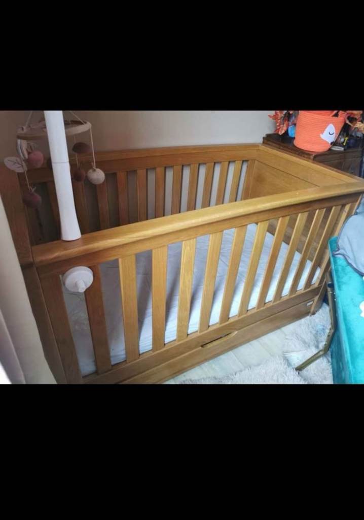 Mamas and papas cot bed 