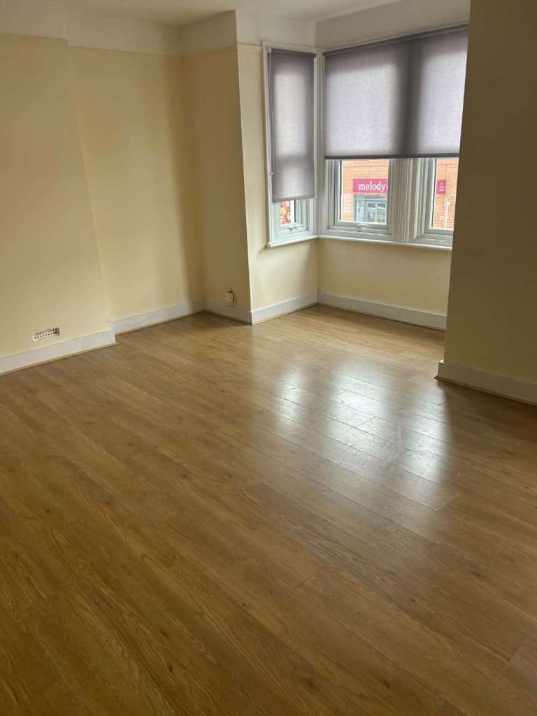 Double Room For Rent Frimley Camberley