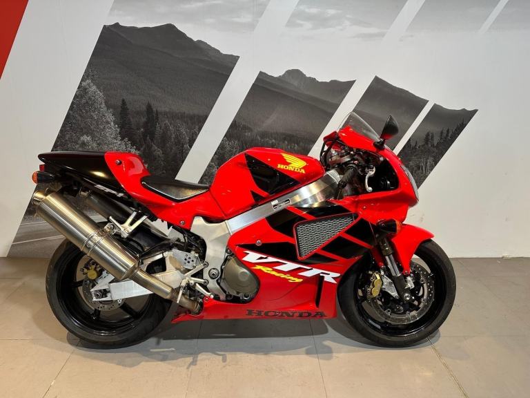 Honda VTR 1000 SP1 2002 with 28,895 miles 