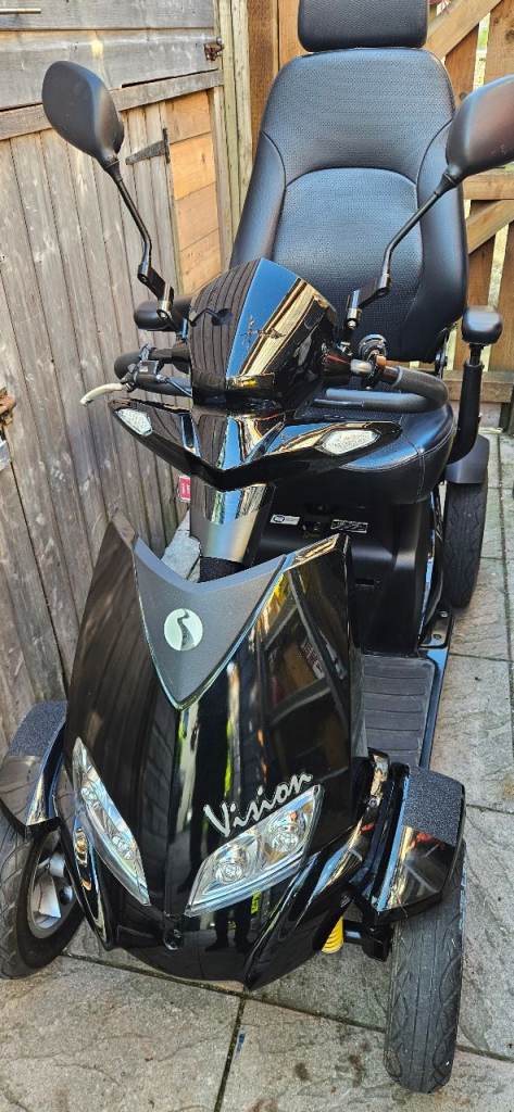 Huge rascal vision mobility scooter 8 mph