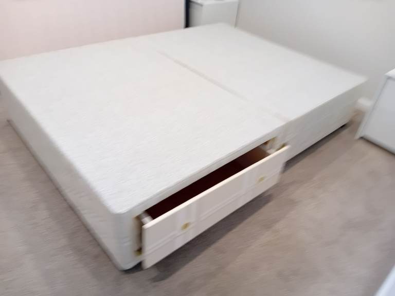Free Divan Bed Base with Storage Drawers – White, Good Condition