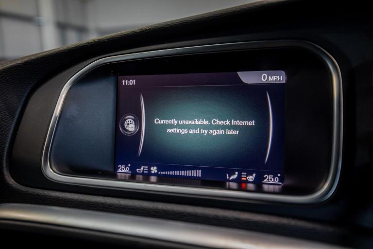 2019 Volvo V40 D2 [122] R DESIGN Edition 5dr Geartronic HATCHBACK DIESEL Automatic