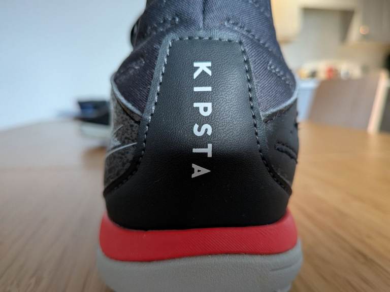 Kipsta football boots. Size UK8