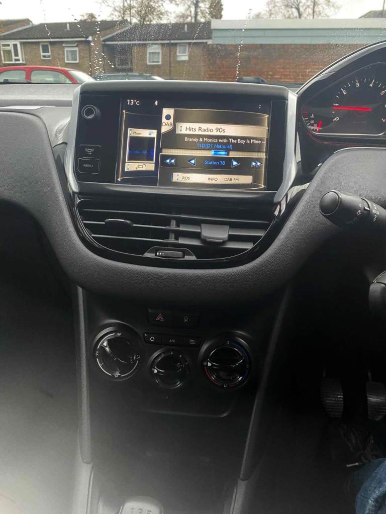 Peugeot 208 Active Brand new MOT 88k miles full service history not corsa or golf or fiesta