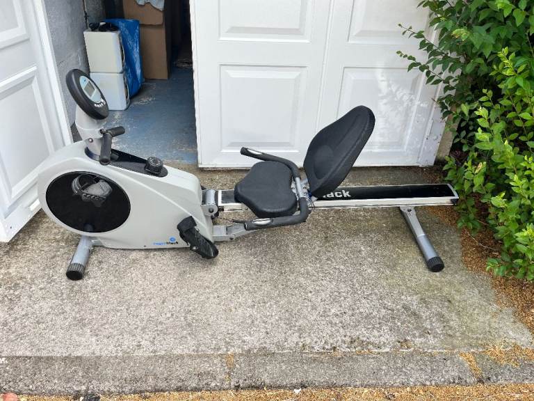 Roger black rowing machine/ exercise bike