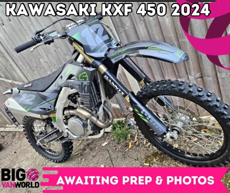 Kawasaki KXF 450 2024 - Only 28 Hours - Stock & Clean