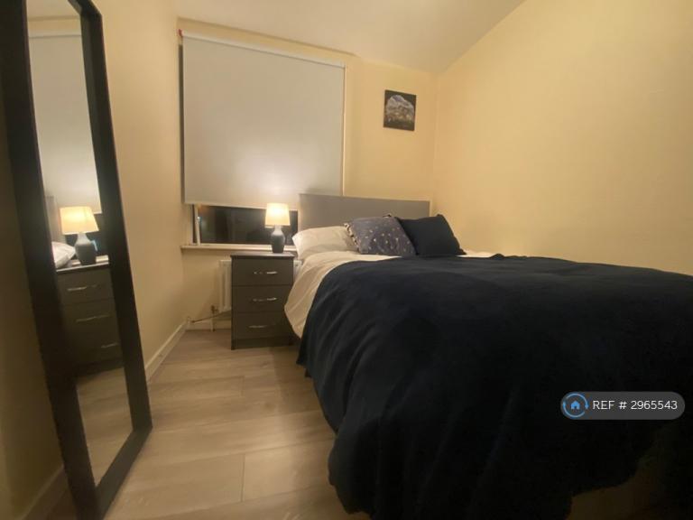 1 bedroom in Compton Place, Erith, DA8 (#2965543)