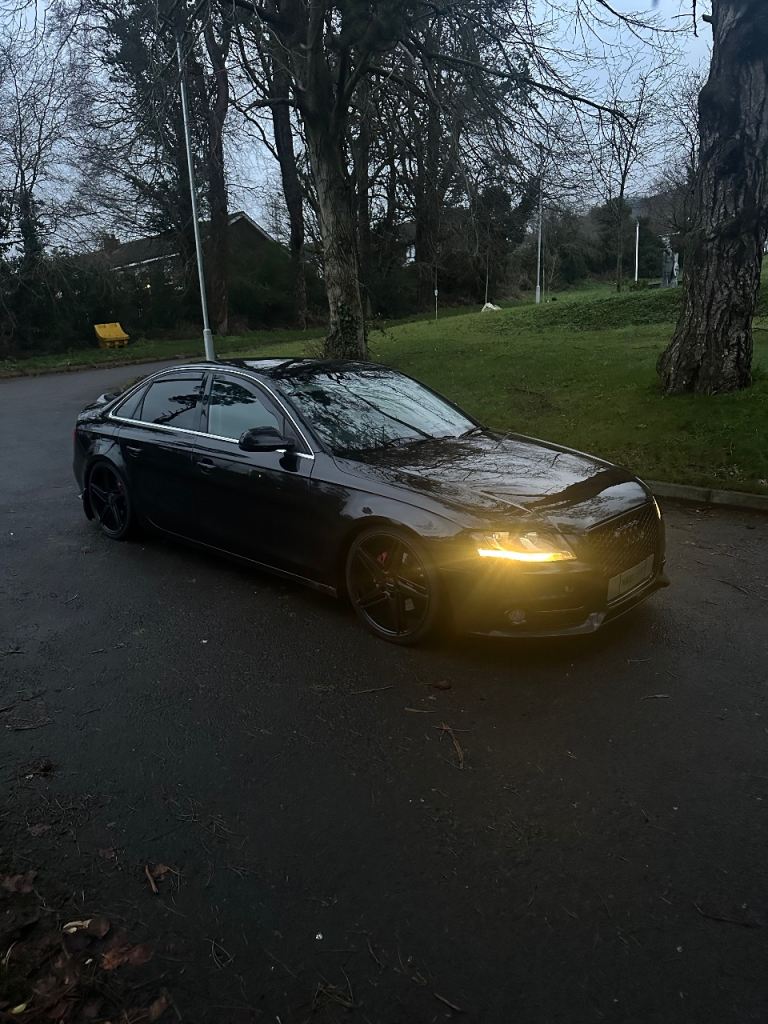 Audi, A4, Saloon, 2010, Manual, 1968 (cc), 4 doors