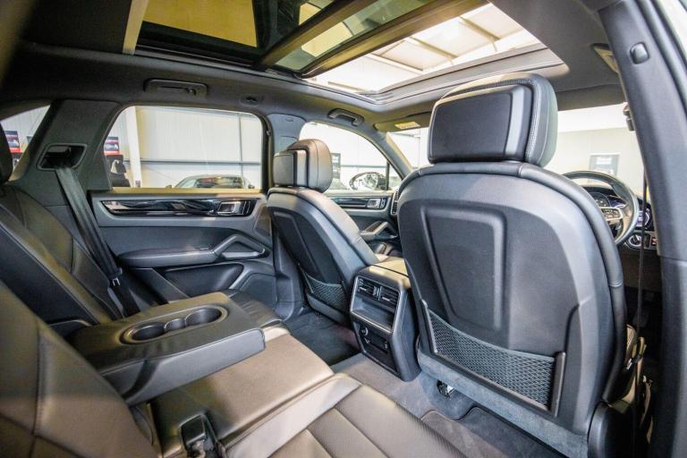 2020 Porsche Cayenne E-Hybrid 5dr Tiptronic S ESTATE PETROL/ELECTRIC Automatic