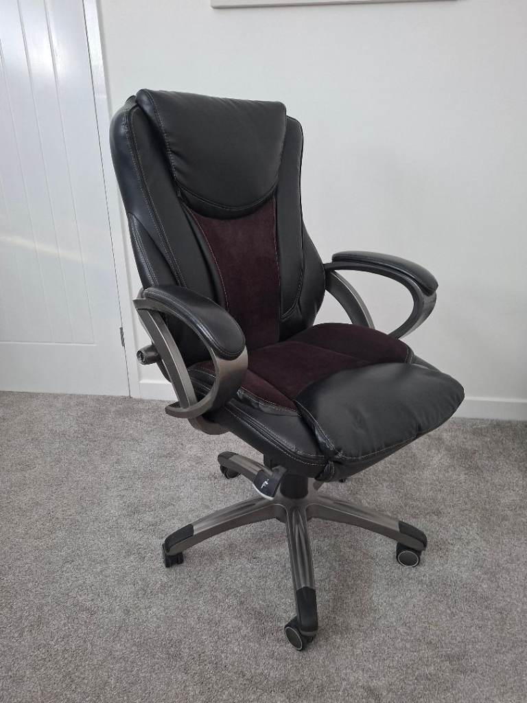 Executive office chair
