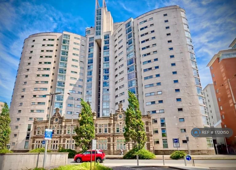 1 bedroom flat in Altolusso, Cardiff, CF10 (1 bed) (#1720150)