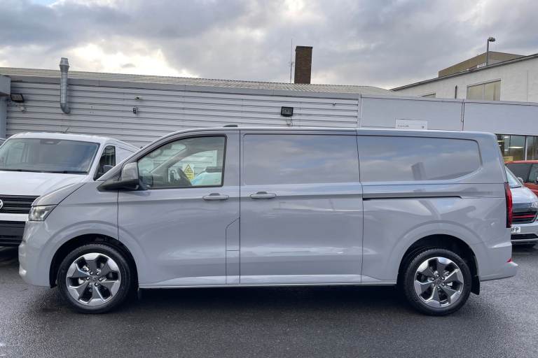 2025 Volkswagen Transporter 2.0 TDI 170PS Commerce Pro Van Auto-Tailgate Van DIESEL Automatic