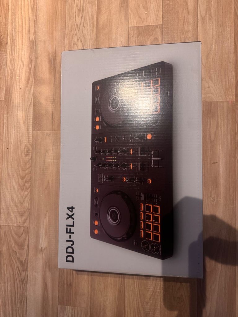 Pioneer DJ DDJ-FLX4 And Headphones for Sale - Edinburgh 