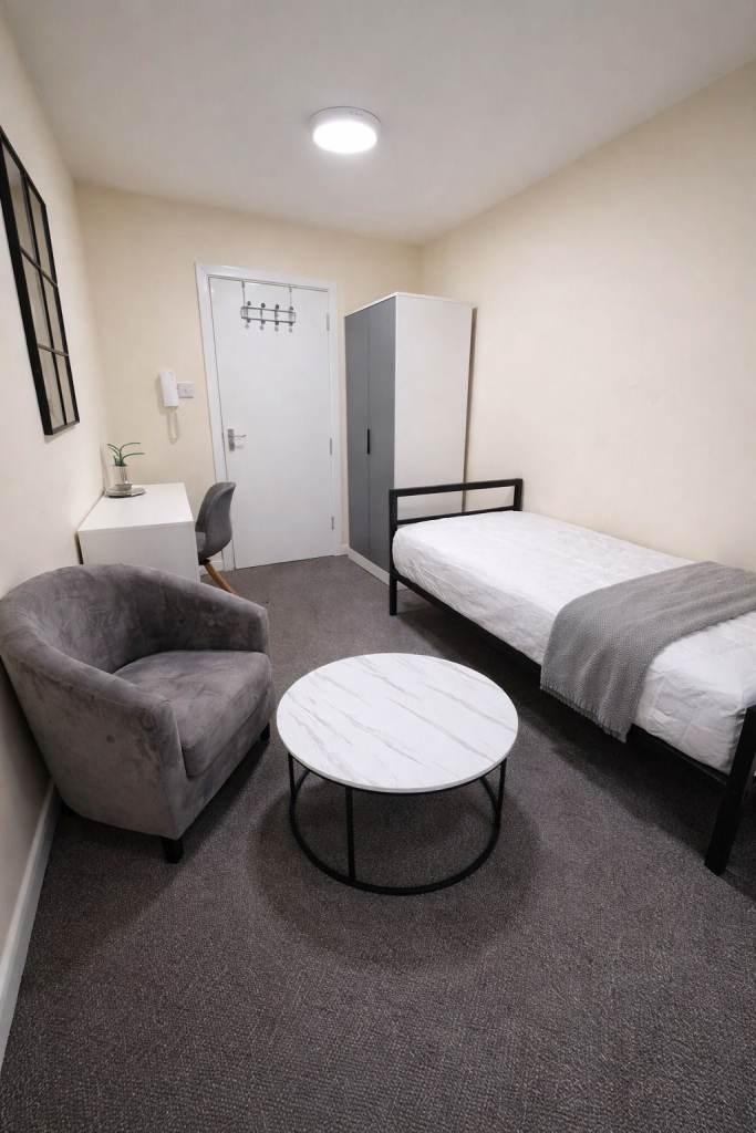 Room in a Shared House, City Centre, M15