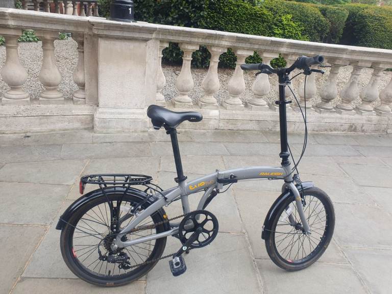 Raleigh Evo Two 20in Folding Bike Grey/Black w/ Rear Rack, Mudguards, Kickstand
