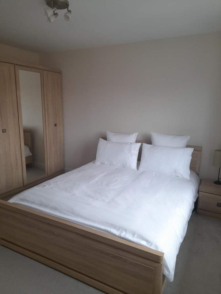 Double room to rent, Swindon, Coate