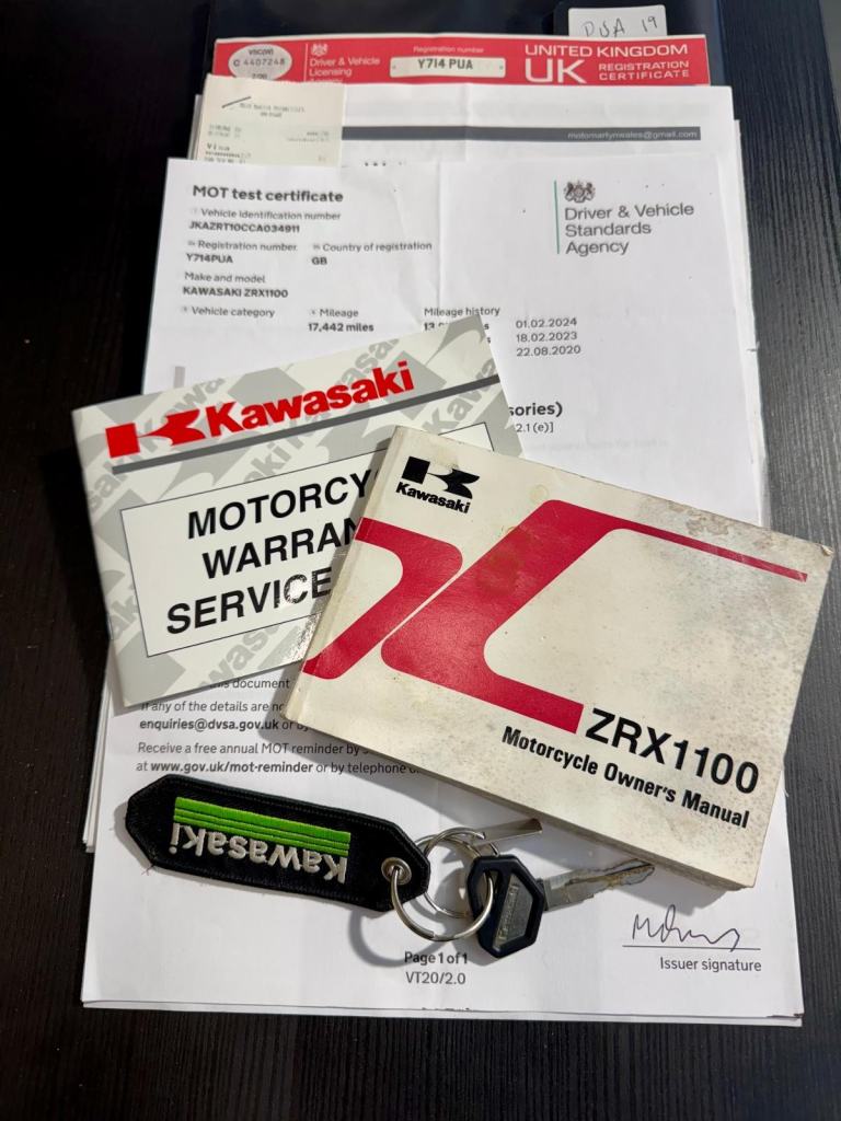 Kawasaki ZRX-1100 / Y registration 2001 / just 18.6k miles 