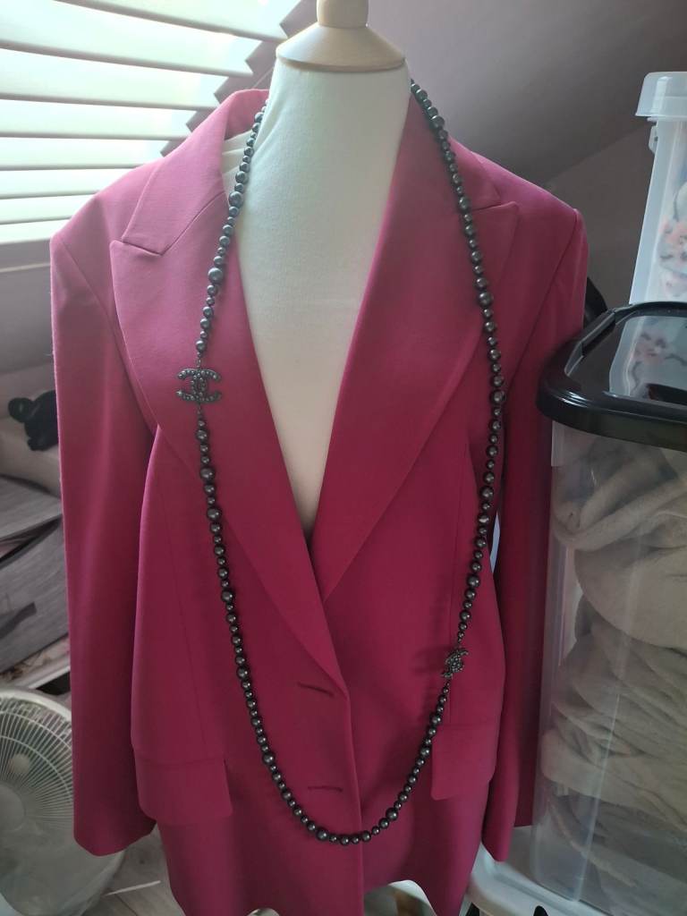 Long Black Pearl-Style Necklace with CC Charm - Fair Condition