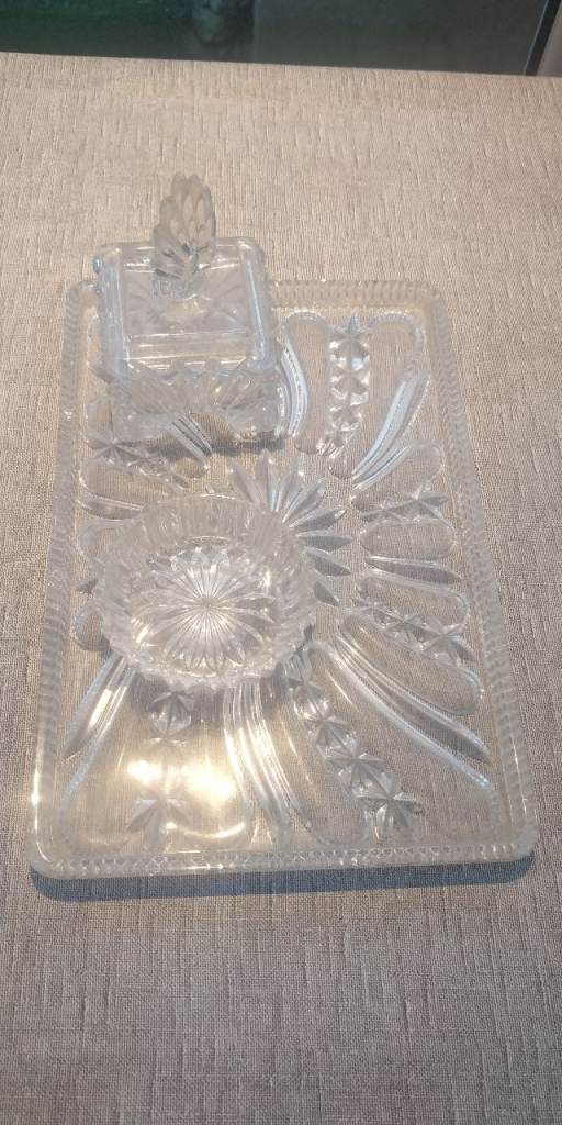 Clear Glass Jewellery Tray with Dish and trinket box – Good Condition