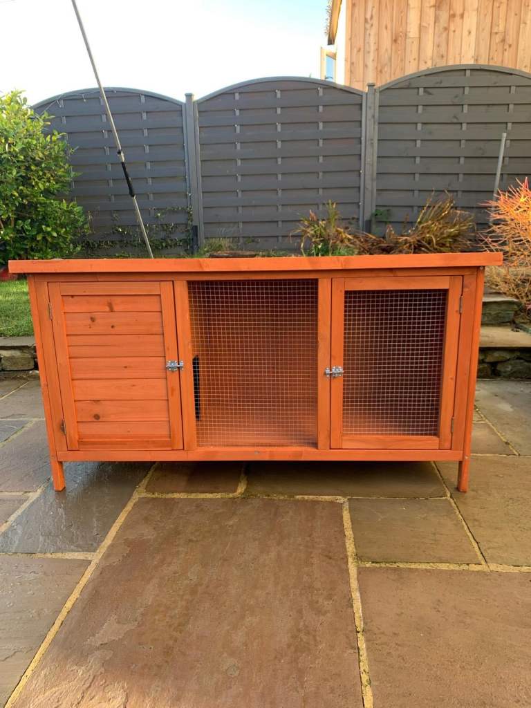 Rabbit hutch 