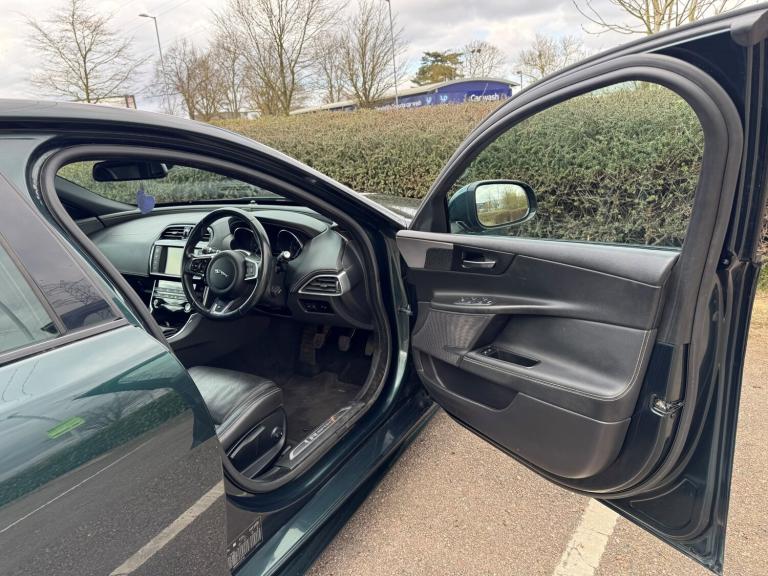 2015 Jaguar XE 2.0d R-Sport 4dr SALOON Diesel Manual