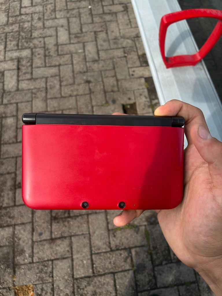 Red Nintendo 3DS XL Handheld Console - Good Condition